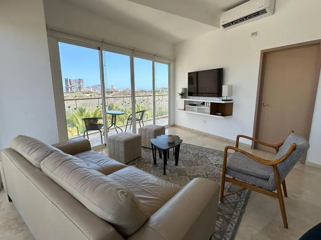 Апартаменты Spacious 3Br Marina Condo With Pool Масатлан